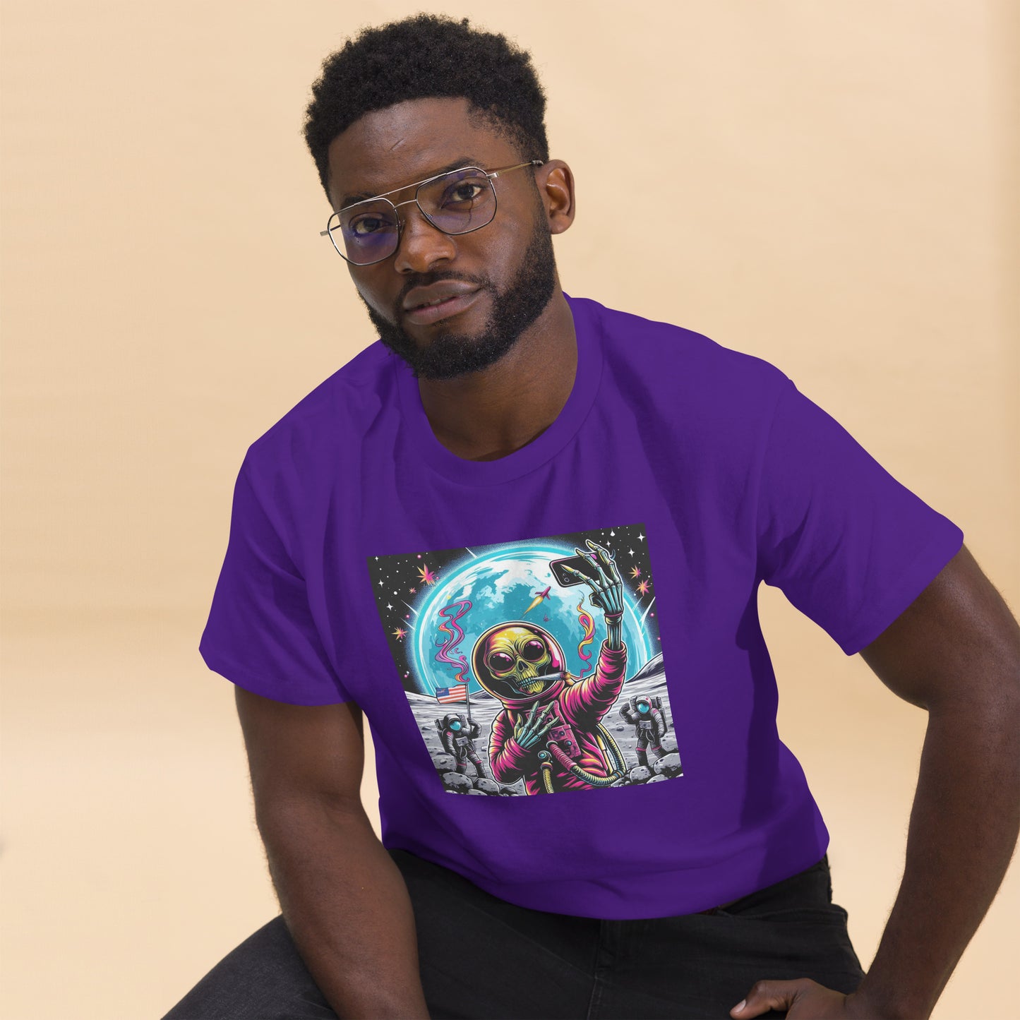 Concrete Kulture Co- "Alien Selfie 2"